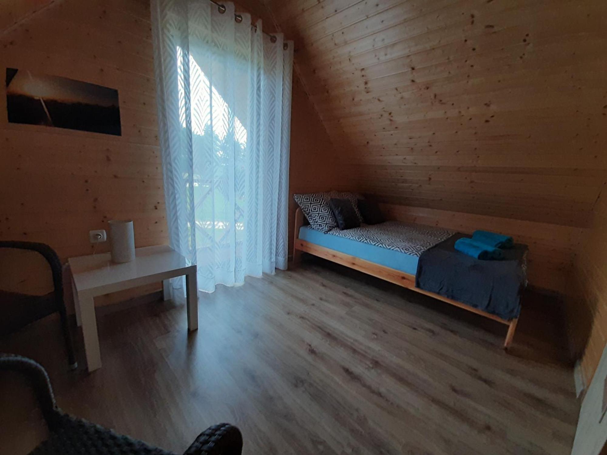 Czarcie Chatki Gardna Wielka Bagian luar foto