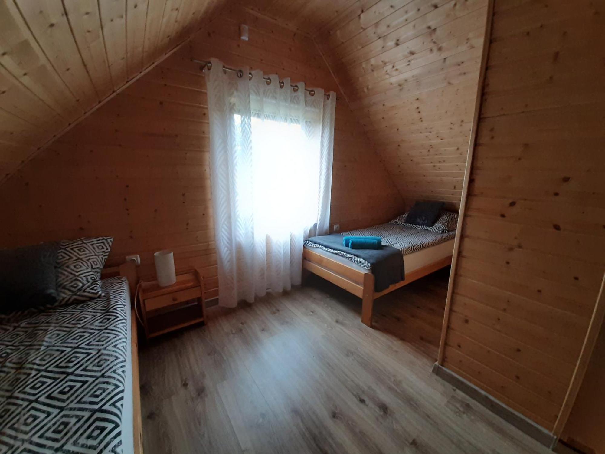 Czarcie Chatki Gardna Wielka Bagian luar foto