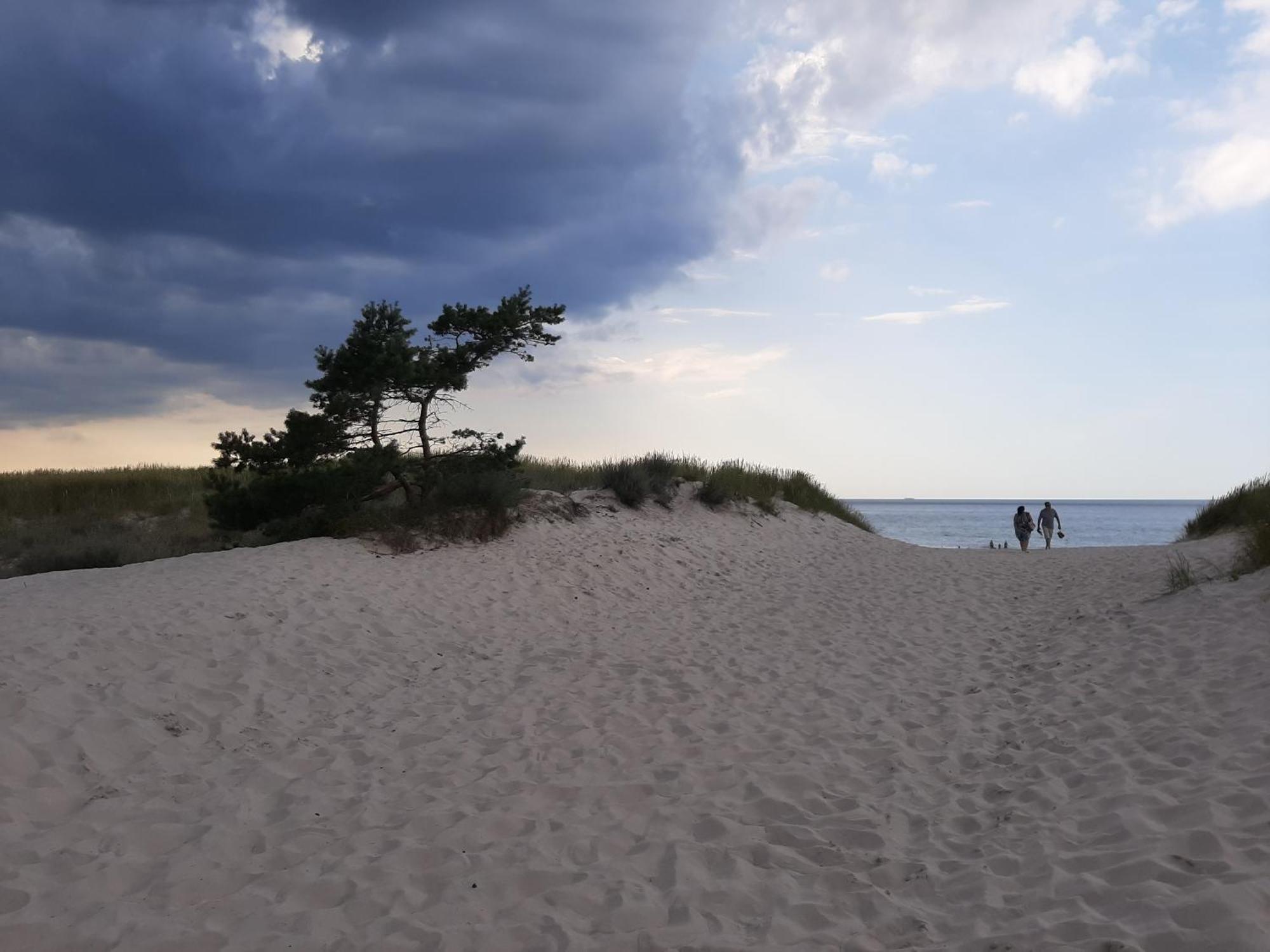 Czarcie Chatki Gardna Wielka Bagian luar foto