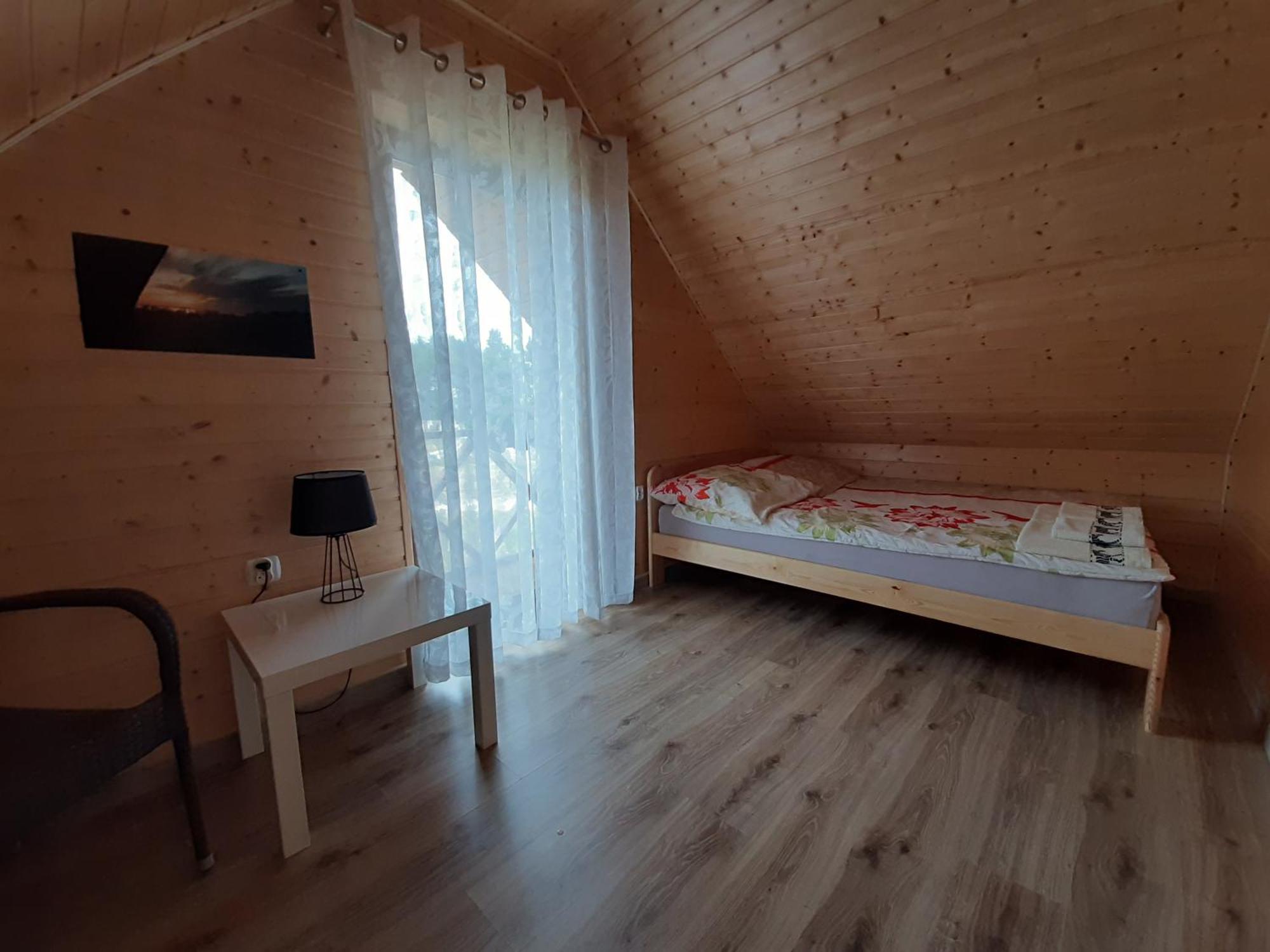 Czarcie Chatki Gardna Wielka Bagian luar foto